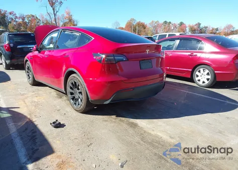 2023 Tesla Model Y Awd/Long Range Dual Motor All-Wheel Drive z USA, uszkodzony, nr VIN 7SAYGDEE0PA165391